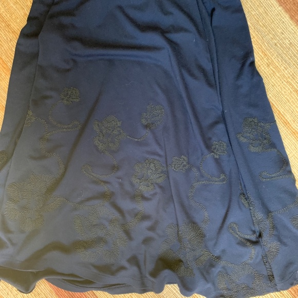 H&M Aline flared floral embroidered skirt. Worn 2x - Picture 2 of 4